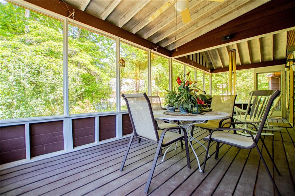 1385 Lakeview Parkway Property Photo 56