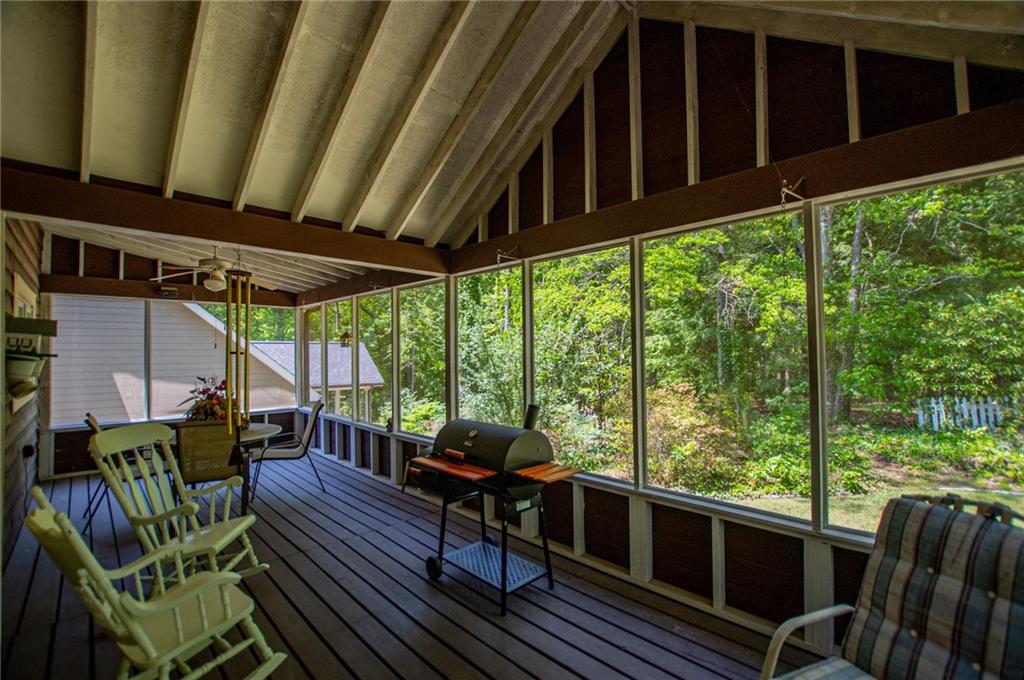 1385 Lakeview Parkway Property Photo 57