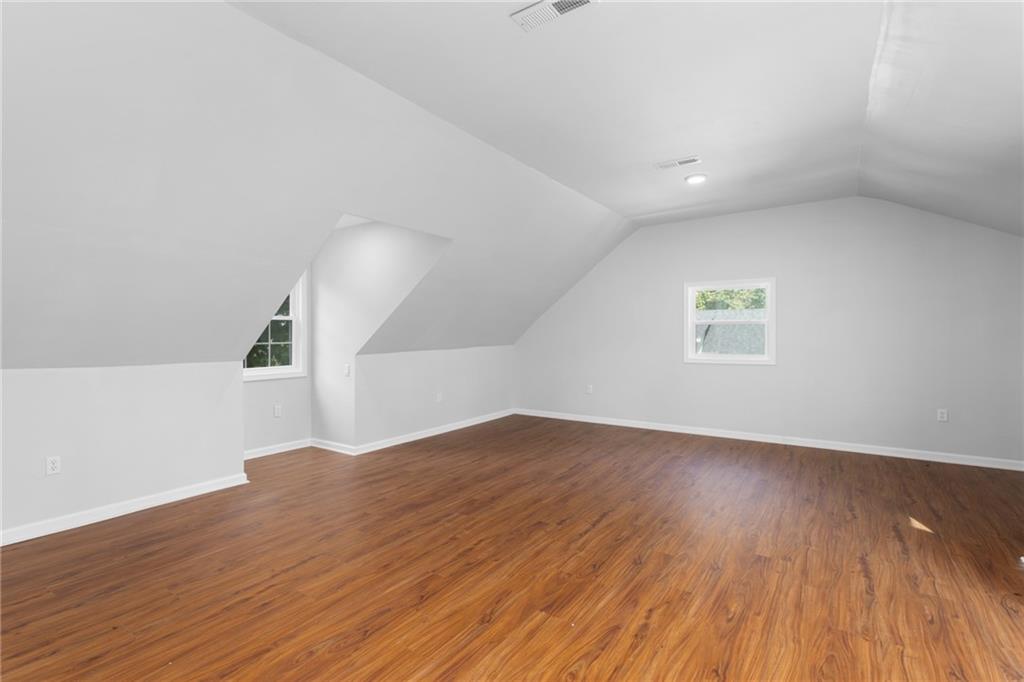 2527 Venture Circle Property Photo 38