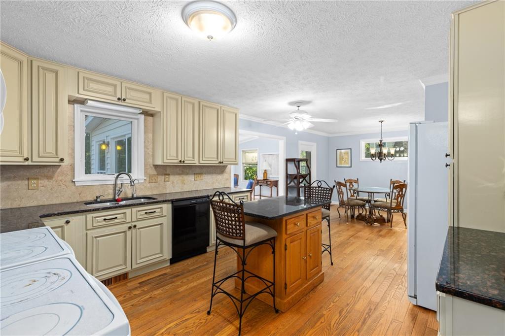 2527 Venture Circle Property Photo 42