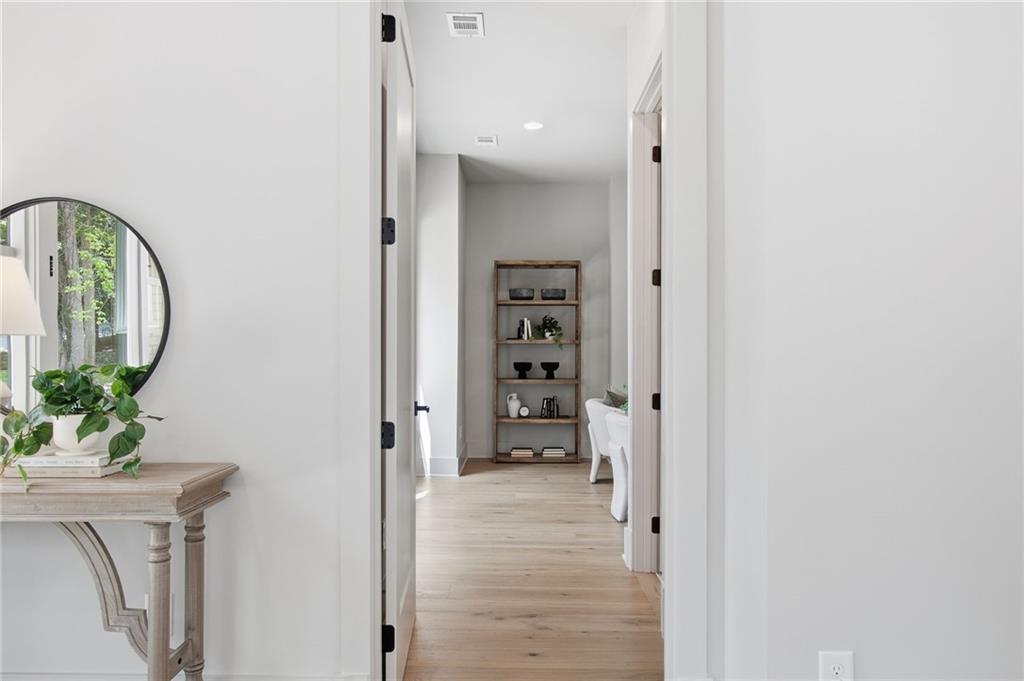 1585 S Ponce De Leon Avenue Ne, Unit #13 Property Photo 21