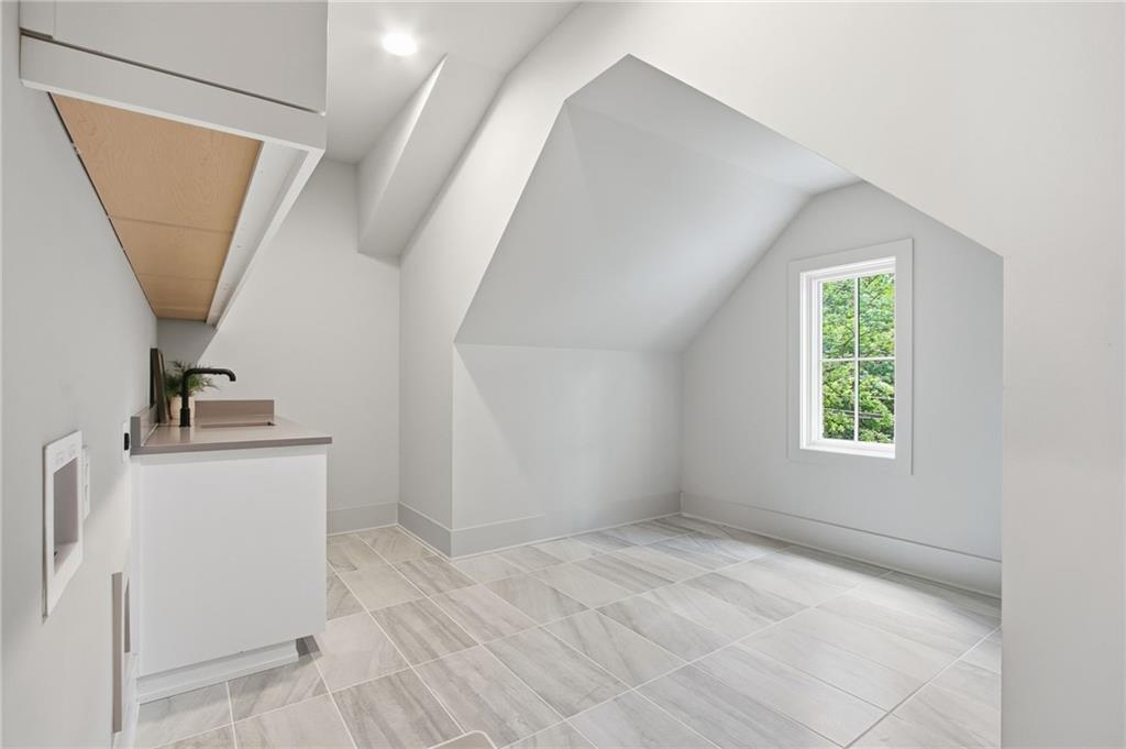 1585 S Ponce De Leon Avenue Ne, Unit #13 Property Photo 49