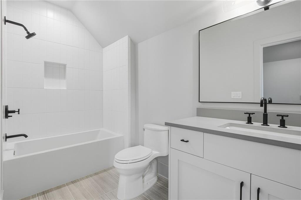 1585 S Ponce De Leon Avenue Ne, Unit #13 Property Photo 54