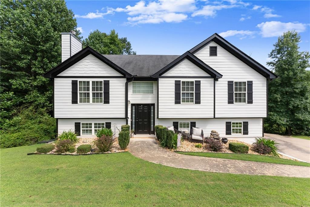 2786 Summer Creek Drive Property Photo 1