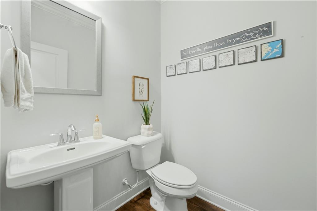1901 Weston Lane Property Photo 7