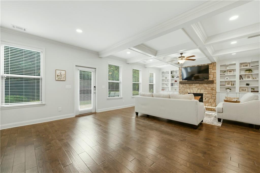 1901 Weston Lane Property Photo 9