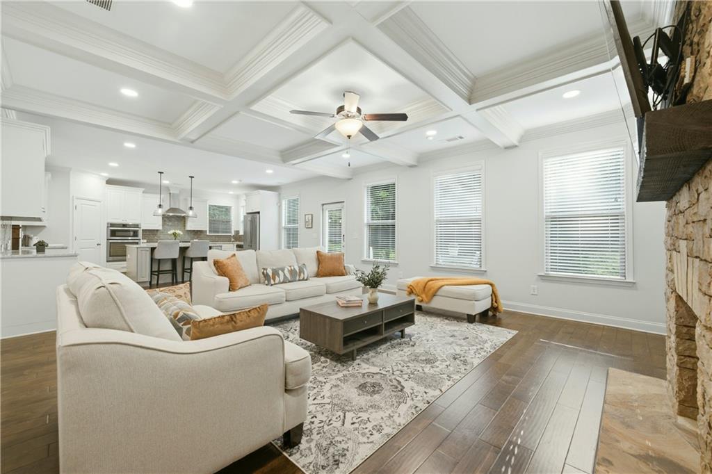 1901 Weston Lane Property Photo 13