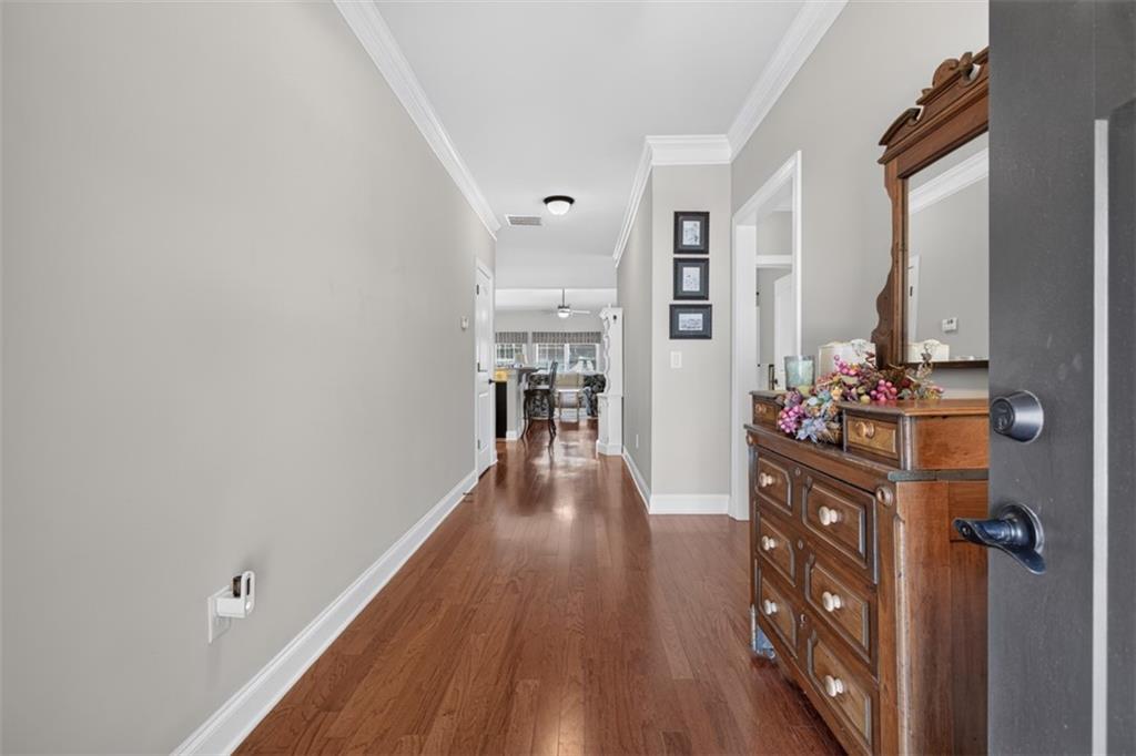 835 Ideal Place Property Photo 4