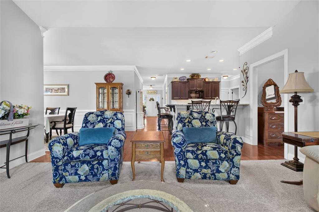 835 Ideal Place Property Photo 6