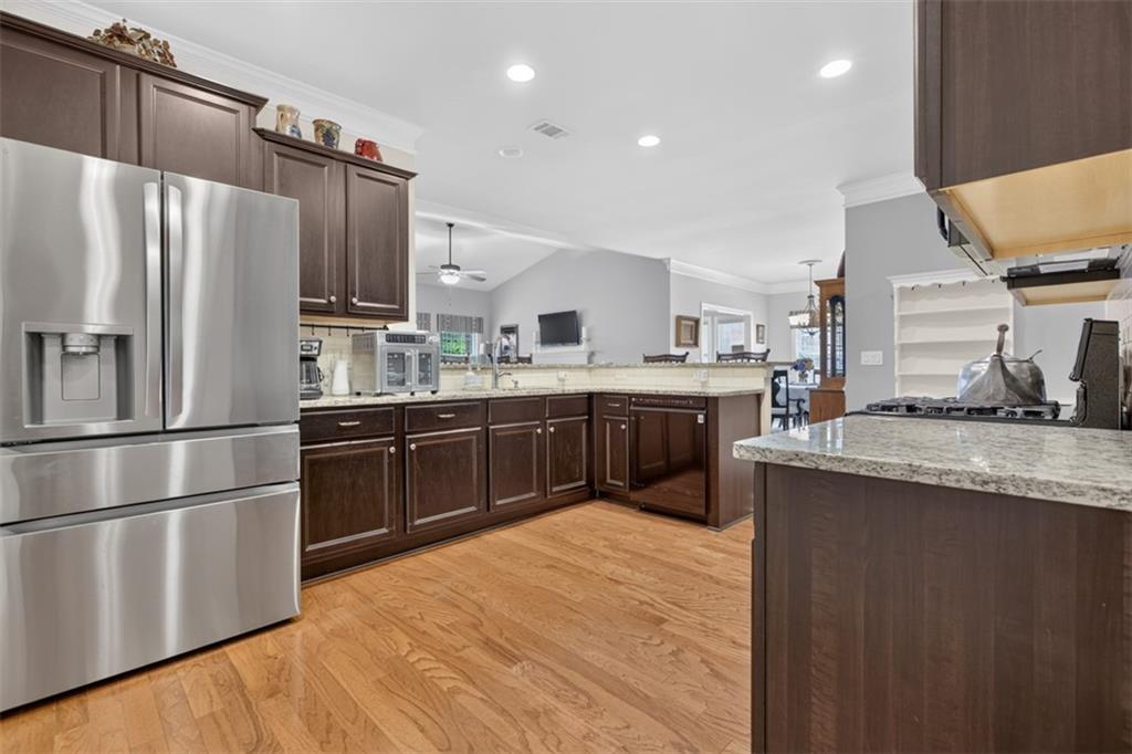 835 Ideal Place Property Photo 14