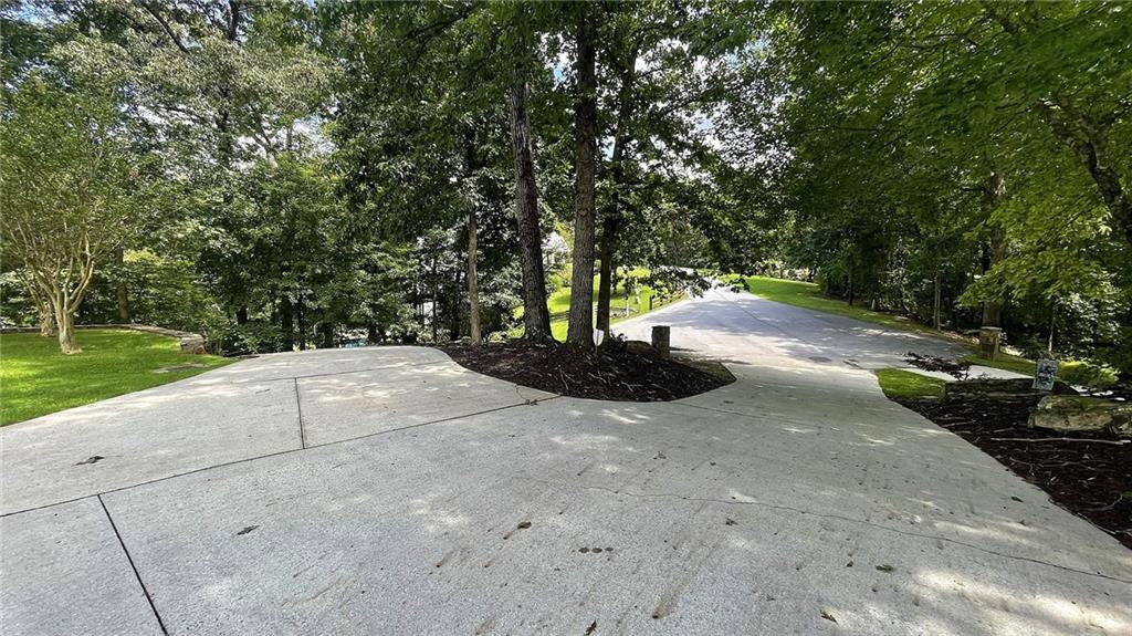 156 Thundering Waters Drive Property Photo 13