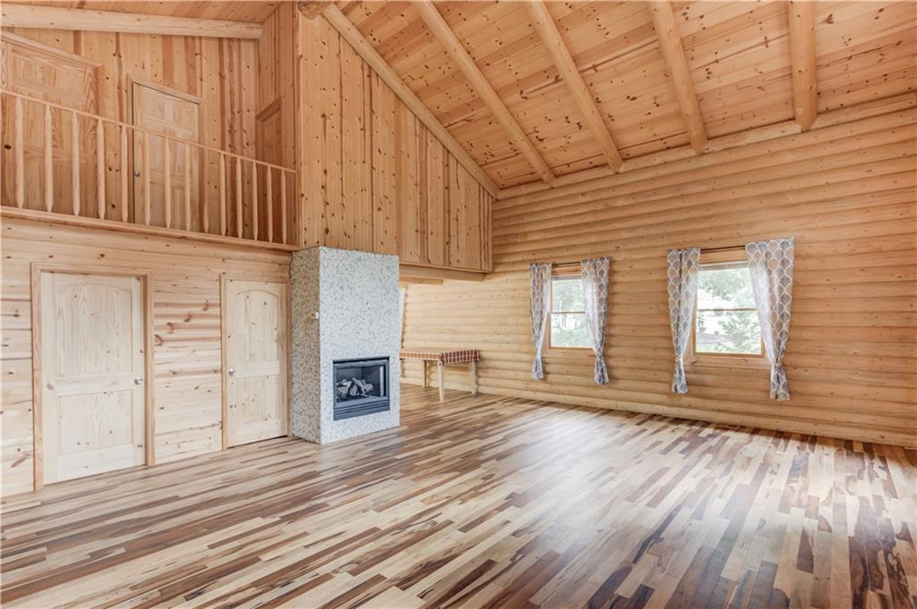 3938 Pointe N Property Photo 10