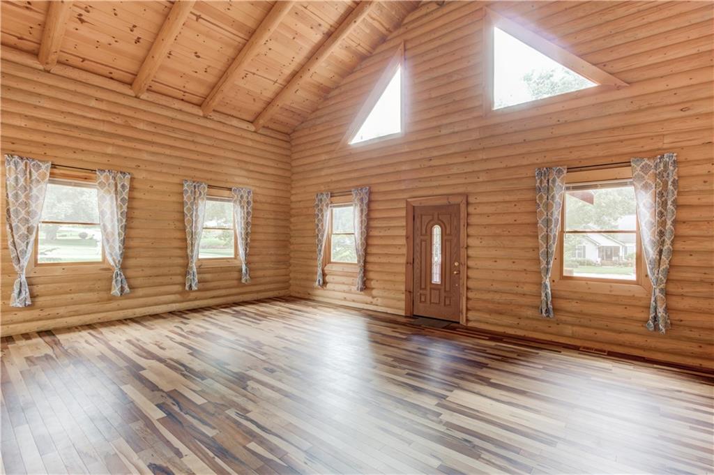 3938 Pointe N Property Photo 13