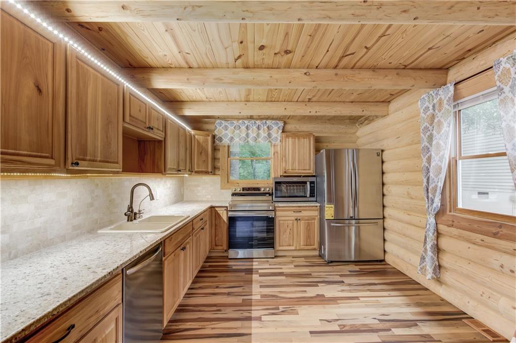 3938 Pointe N Property Photo 15
