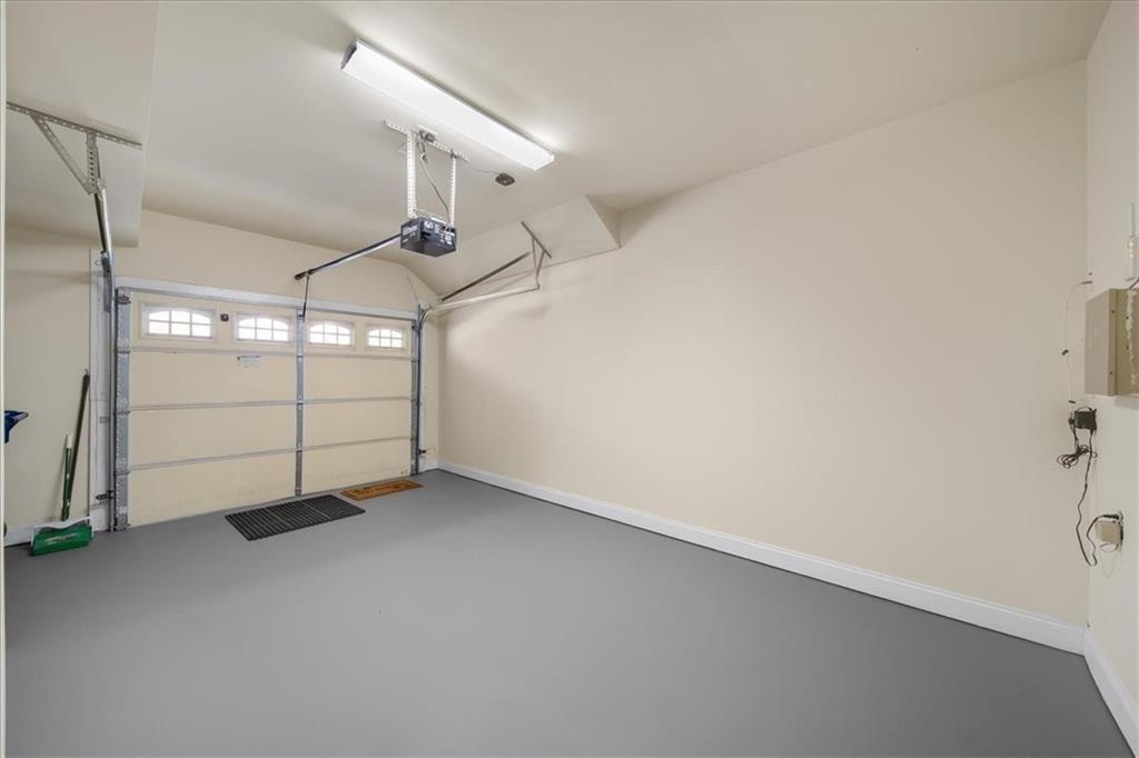 205 16th Street Nw Unit 18 Property Photo 9