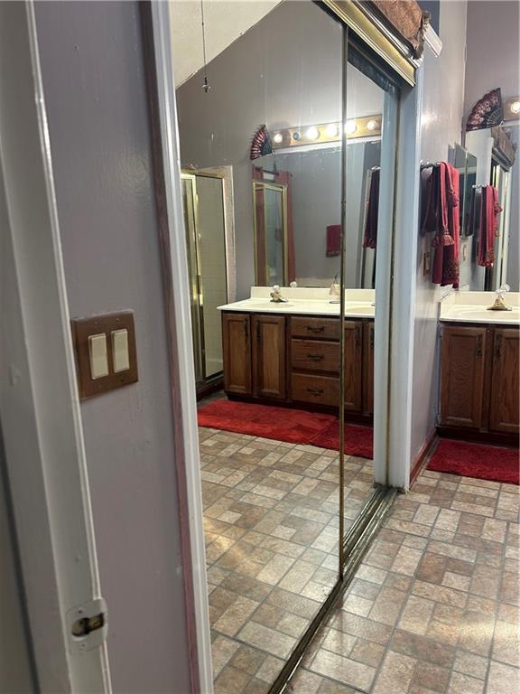 1470 Charter Oaks Lane Property Photo 15