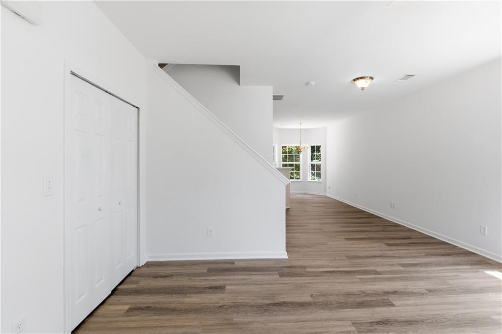 7062 Brookview Creek Property Photo 8
