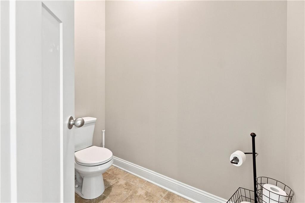 641 Jefferson Boulevard Property Photo 26