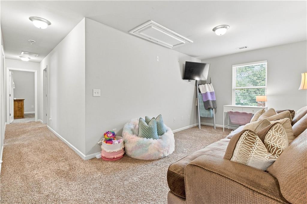 641 Jefferson Boulevard Property Photo 33