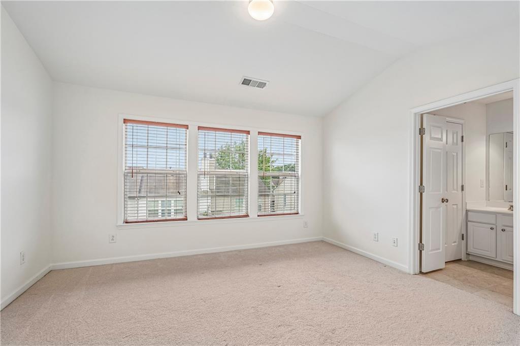 945 Prestwyck Court Property Photo 14