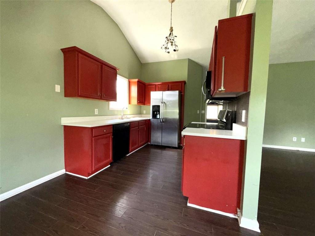 135 Windhaven Place Property Photo 10