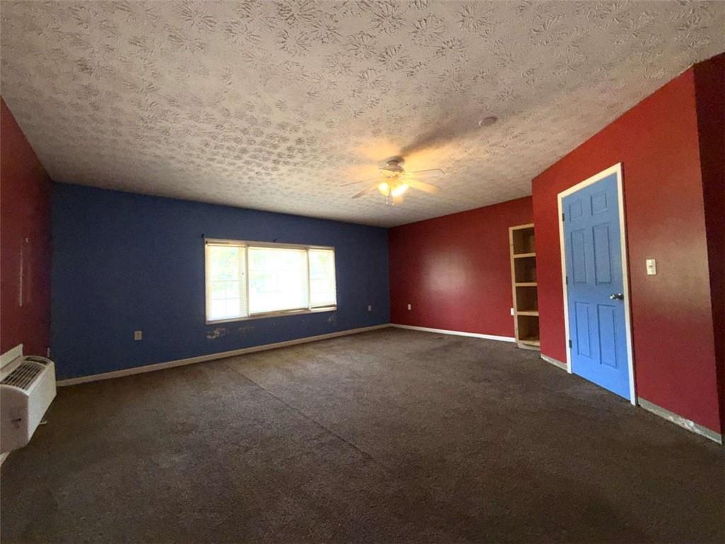 135 Windhaven Place Property Photo 12