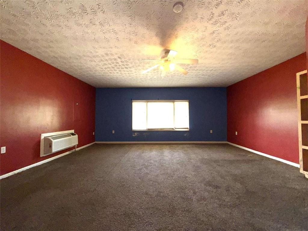 135 Windhaven Place Property Photo 13