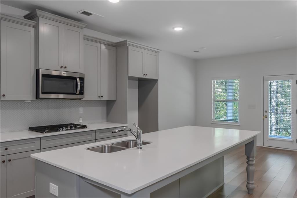 420 Tavistock Court Property Photo 6