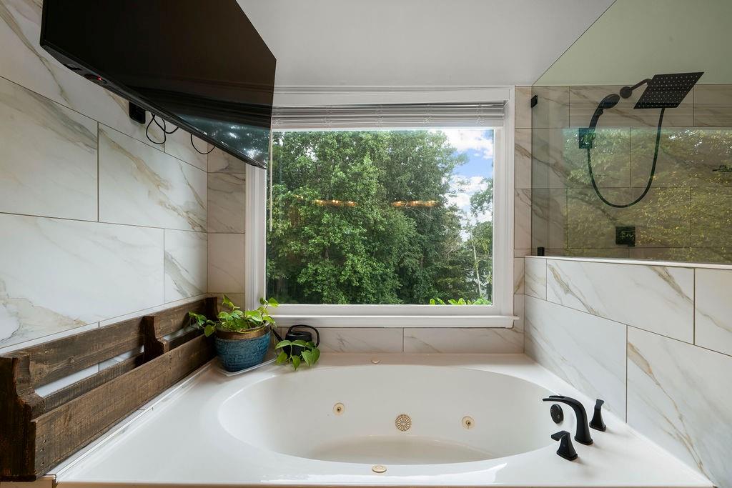 6266 Braidwood Run Property Photo 34