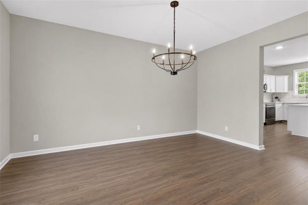 141 Lindsey Drive Property Photo 2