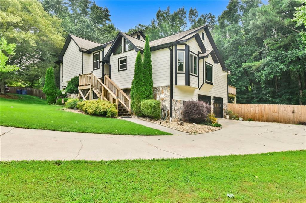 3829 Lamplighter Circle Property Photo 1