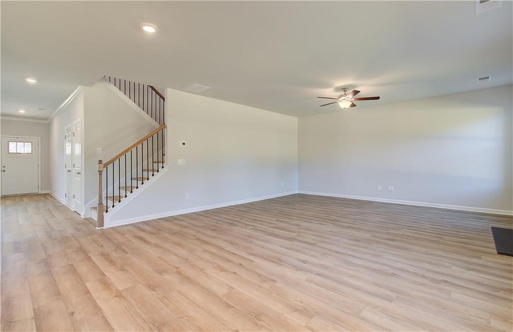 176 Dalston Cove Property Photo 8