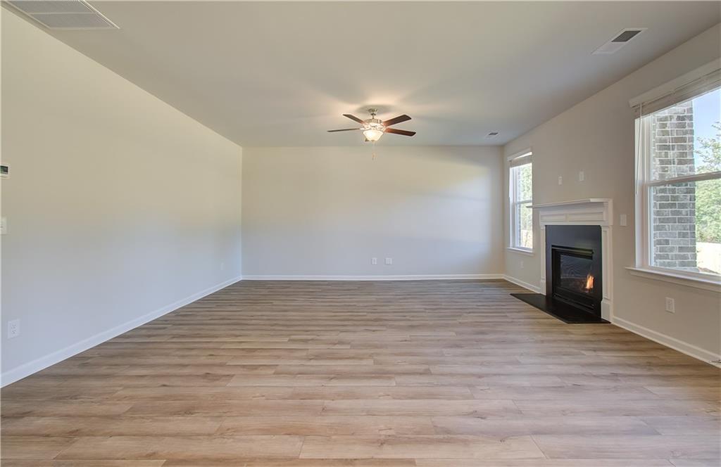 176 Dalston Cove Property Photo 9