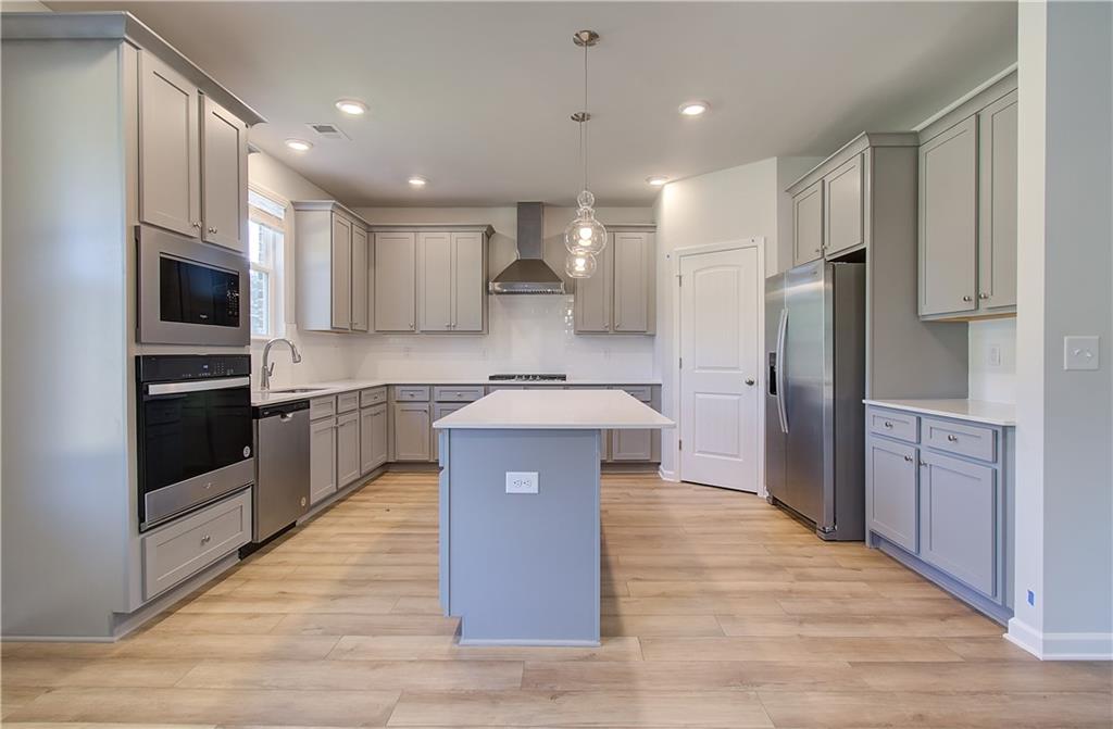 176 Dalston Cove Property Photo 13