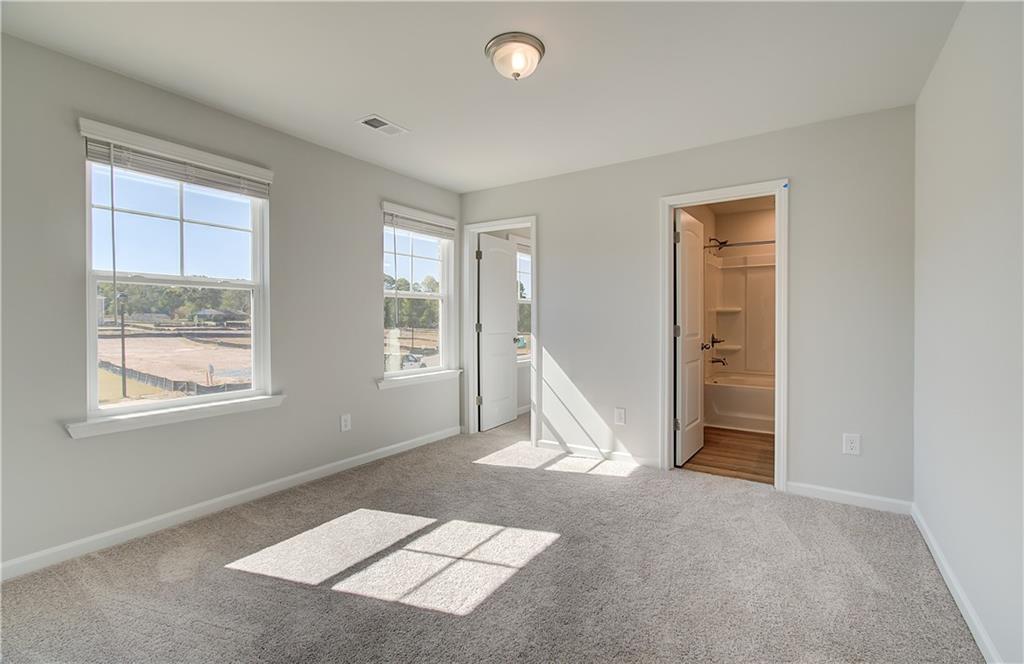 176 Dalston Cove Property Photo 18