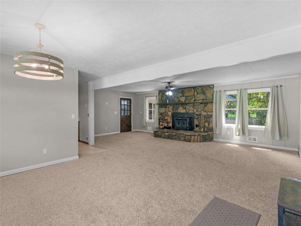 4984 Richardson Road Property Photo 2