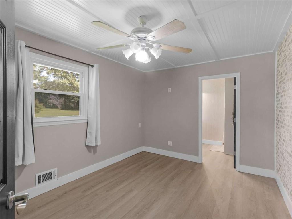 4984 Richardson Road Property Photo 13