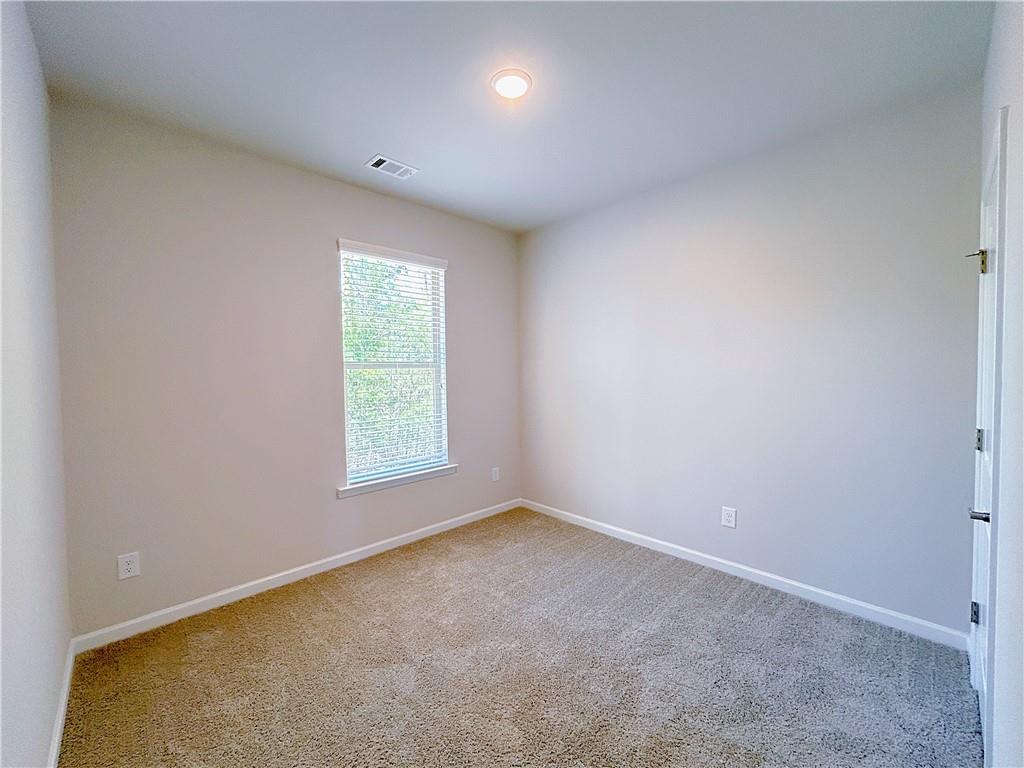 2586 Mills Commons Drive Property Photo 12