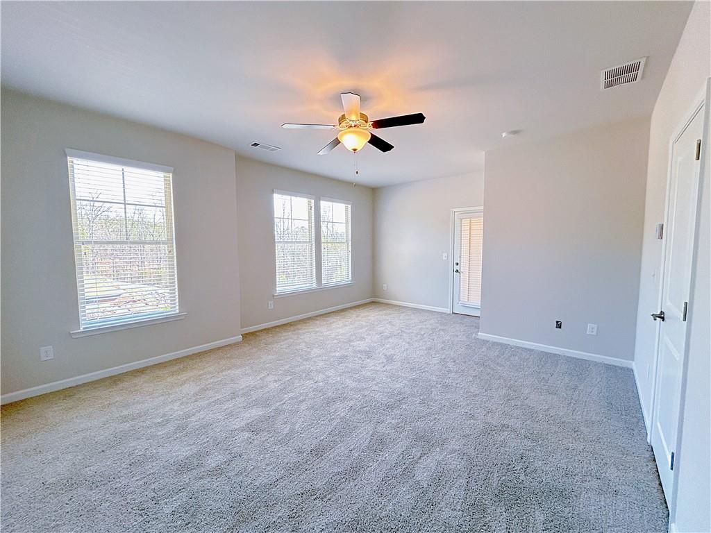 2586 Mills Commons Drive Property Photo 17