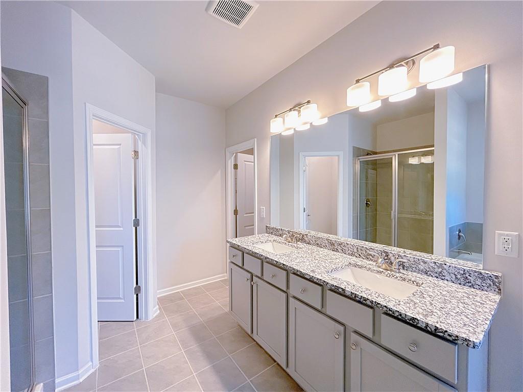 2586 Mills Commons Drive Property Photo 20