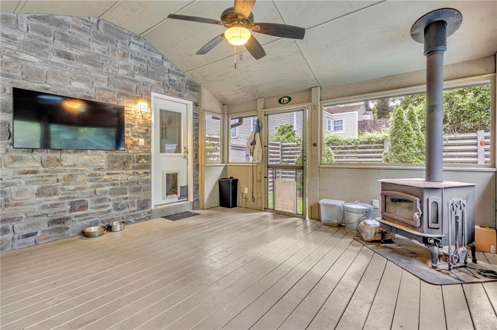130 Sharp Street Property Photo 27