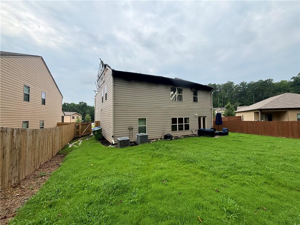 3727 Liverpool Way Property Photo 4
