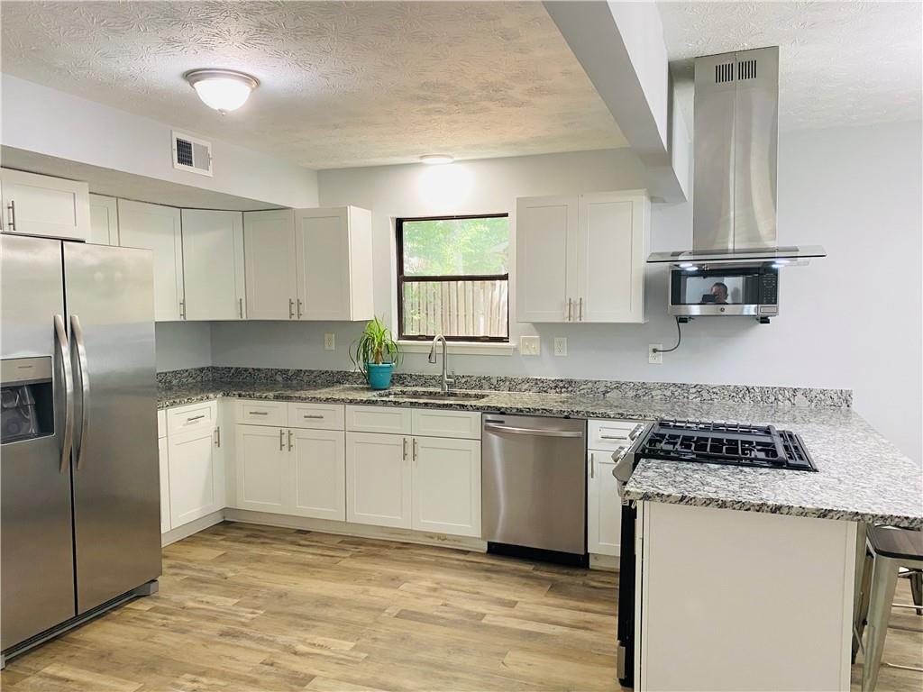 4108 Wildflower Lane Property Photo 16