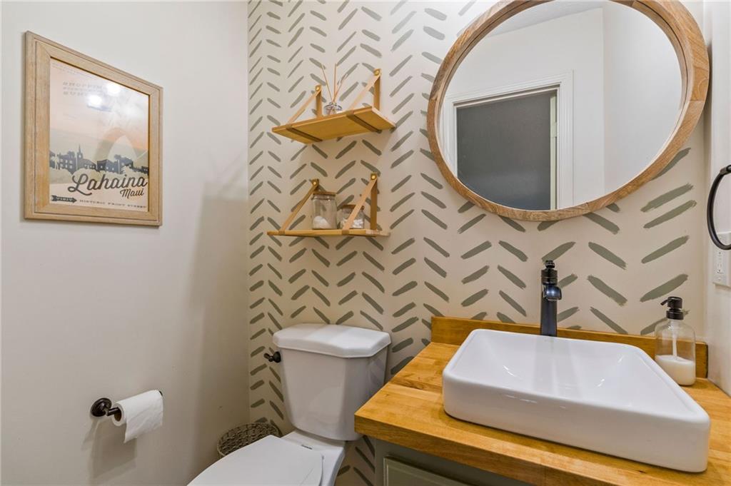 971 Clubland Way Property Photo 37