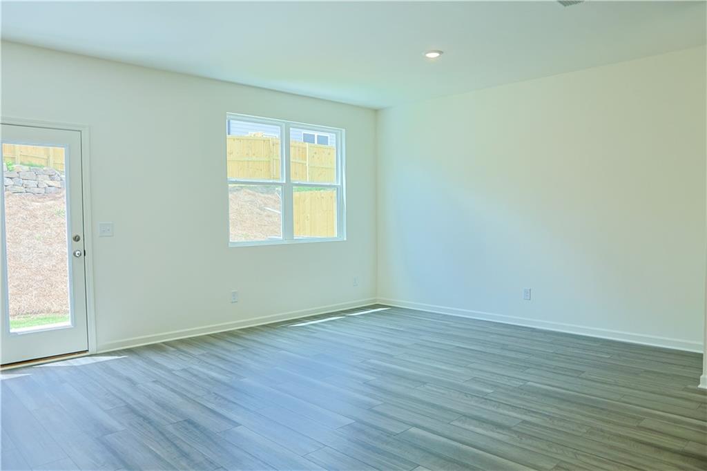 3032 Acacia Circle Property Photo 6