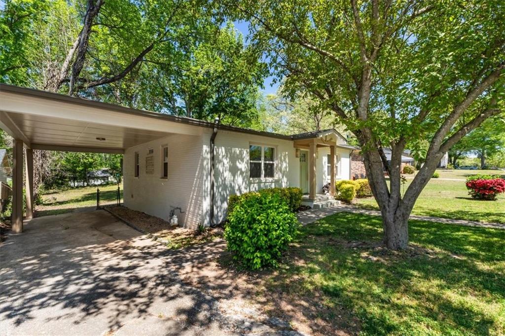 253 Birch Street Property Photo 3