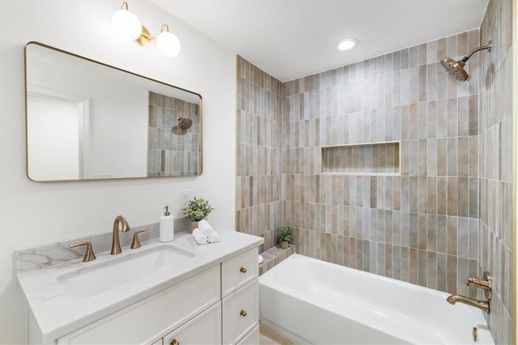 253 Birch Street Property Photo 30