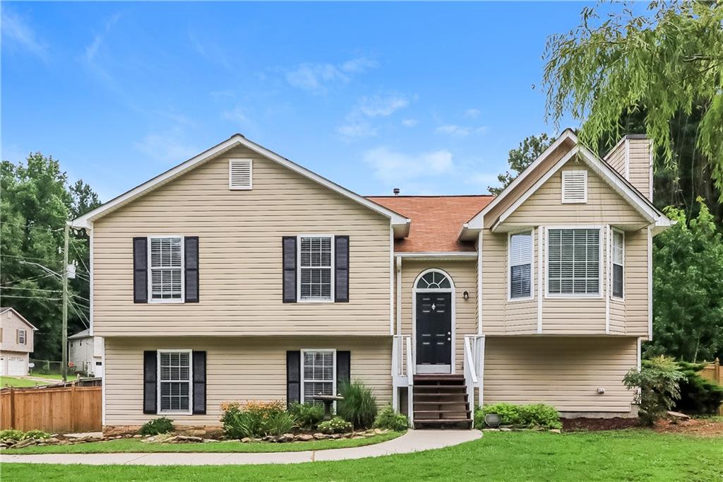 100 Ivy Glen Court Property Photo 1