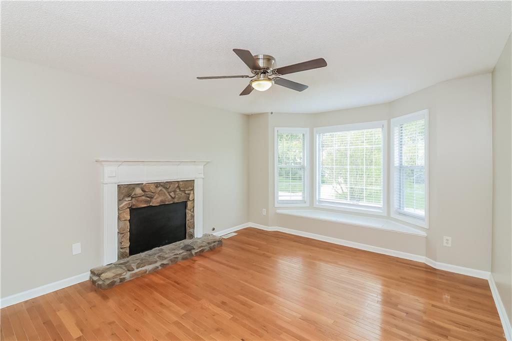 100 Ivy Glen Court Property Photo 6