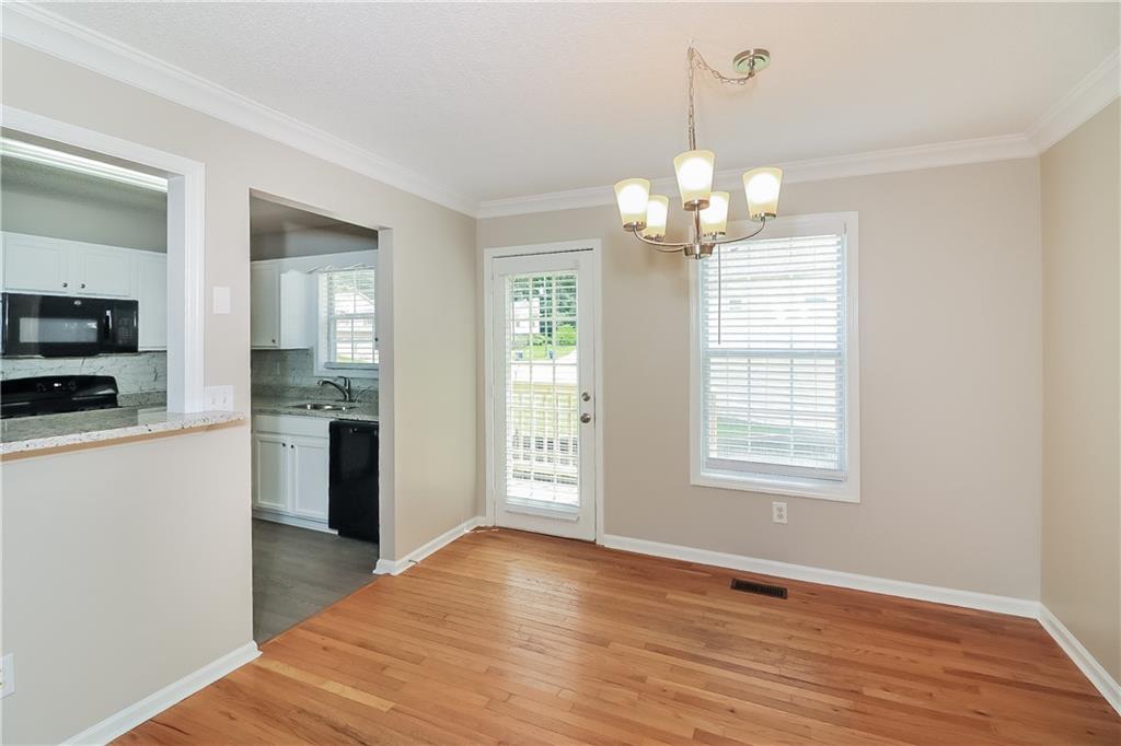 100 Ivy Glen Court Property Photo 8